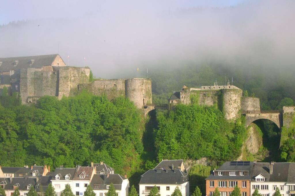 A Bouillon, Appartement Vintage Vue Sur Le Chateau ภายนอก รูปภาพ