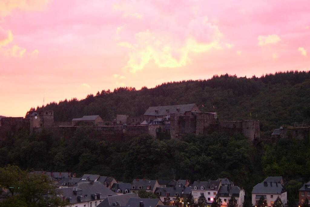 A Bouillon, Appartement Vintage Vue Sur Le Chateau ภายนอก รูปภาพ